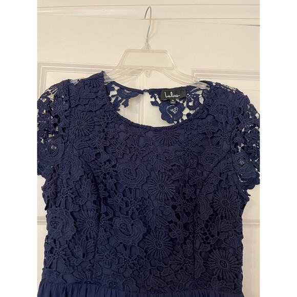 Lulu's Lace Open Back Maxi Dress Gown Navy Blue Size Medium - Picture 6 of 8